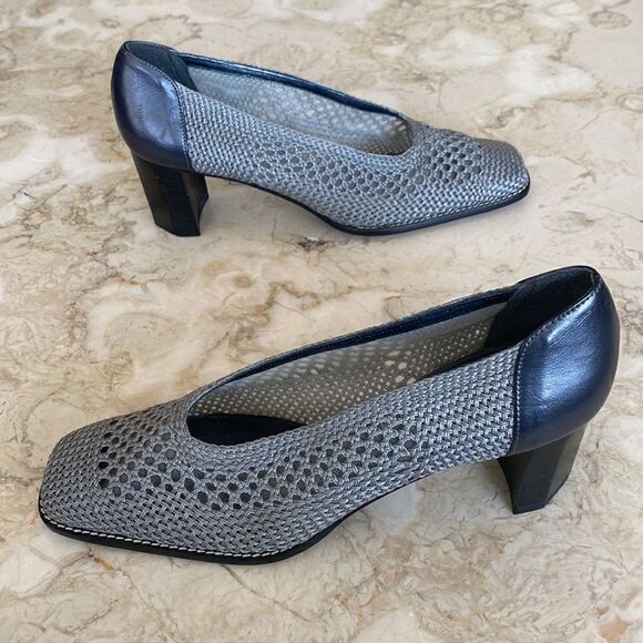 Vintage Stuart Weitzman Square Toe Block Heels - Picture 6 of 15